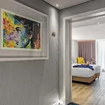 Hotel Moon & Sun
