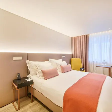 Hotel Moon & Sun 4*