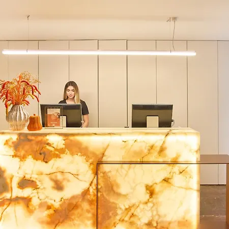 Hotell Moon & Sun 4*
