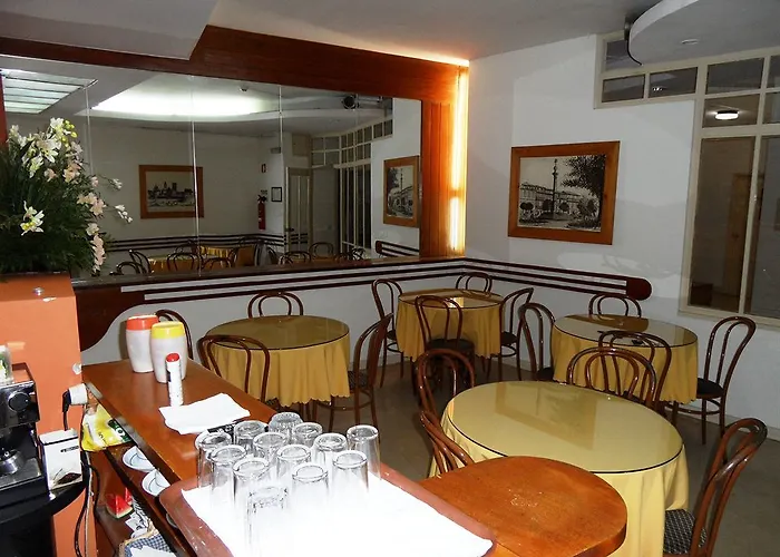 Ξενοδοχείο Moon & Sun 4*